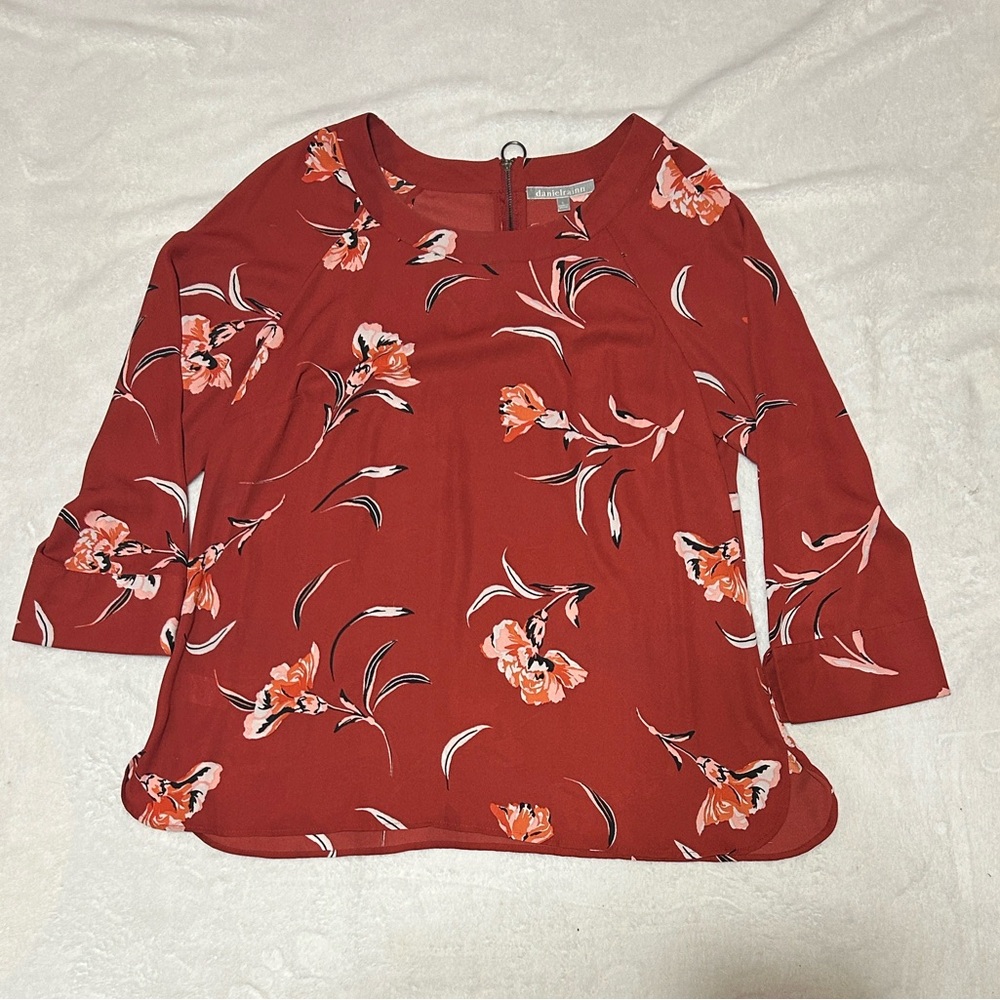 Stitch Fix Floral 3/4 Bell Sleeve Blouse – Rust/Red with Back Zipper - Size L